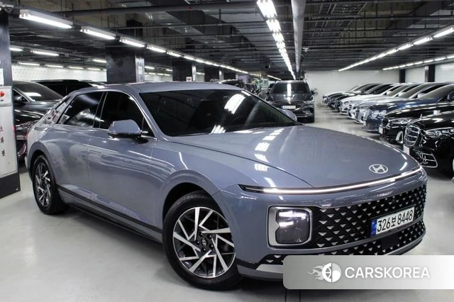 Hyundai Grandeur Hybrid (GN7) 2023 Серебристо-серый из Кореи