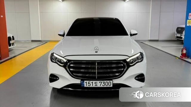 Mercedes-Benz E-Class W214 2024 Белый из Кореи
