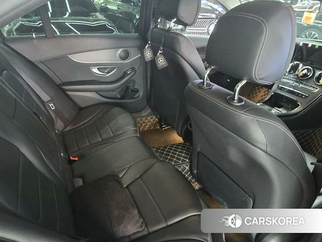 Mercedes-Benz Class C 2021 Белый из Китая