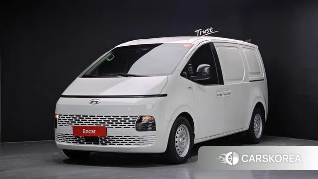 Hyundai Staria 2022 Белый из Кореи
