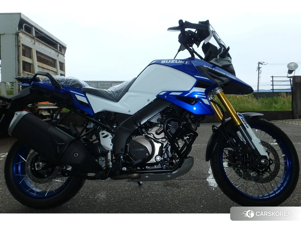Проданный Suzuki V-STROM1050DE 2024 из Японии, фото 2