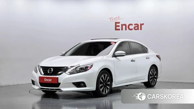 Nissan Altima 2018 Белый из Кореи