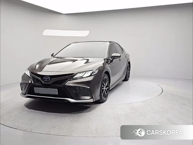 Toyota Camry (XV70) 2022 Коричневый из Кореи