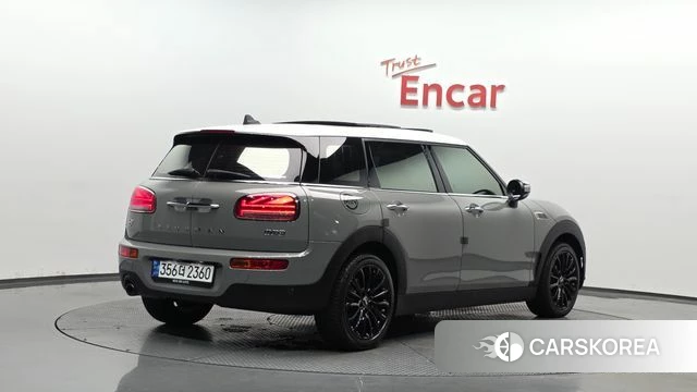 Mini Cooper Clubman 2022 Серебристо-серый из Кореи