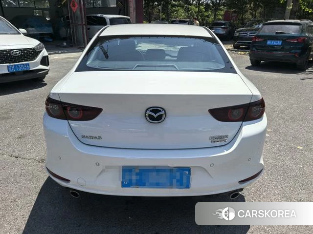 Mazda 3 Angkesaila 2023 Белый из Китая
