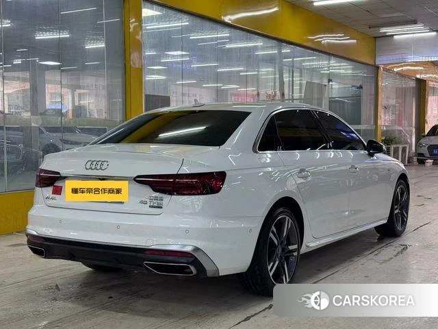 Audi A4L 2021 Белый из Китая