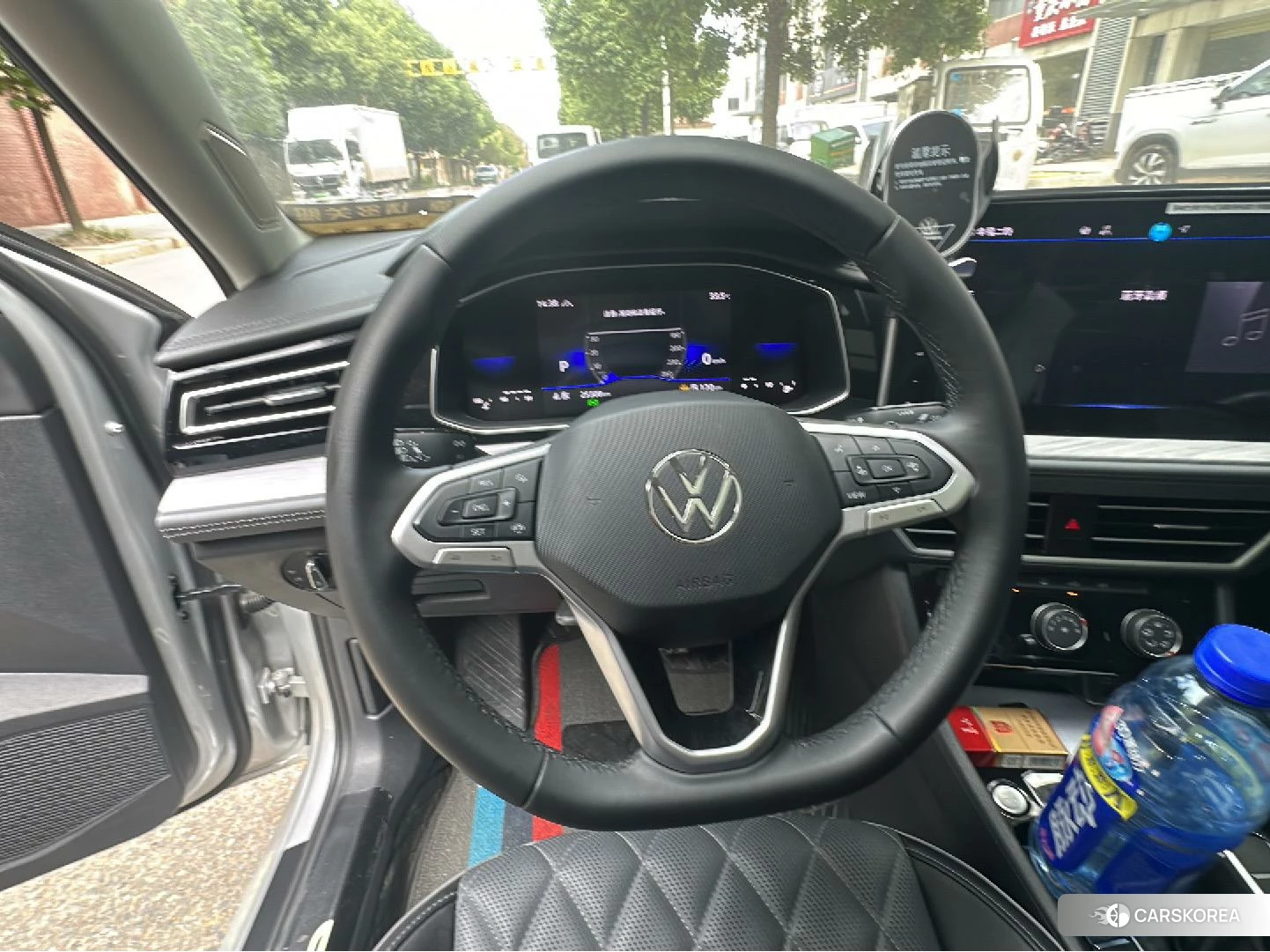 Volkswagen Sagitar 2024 Серебристо-серый из Китая