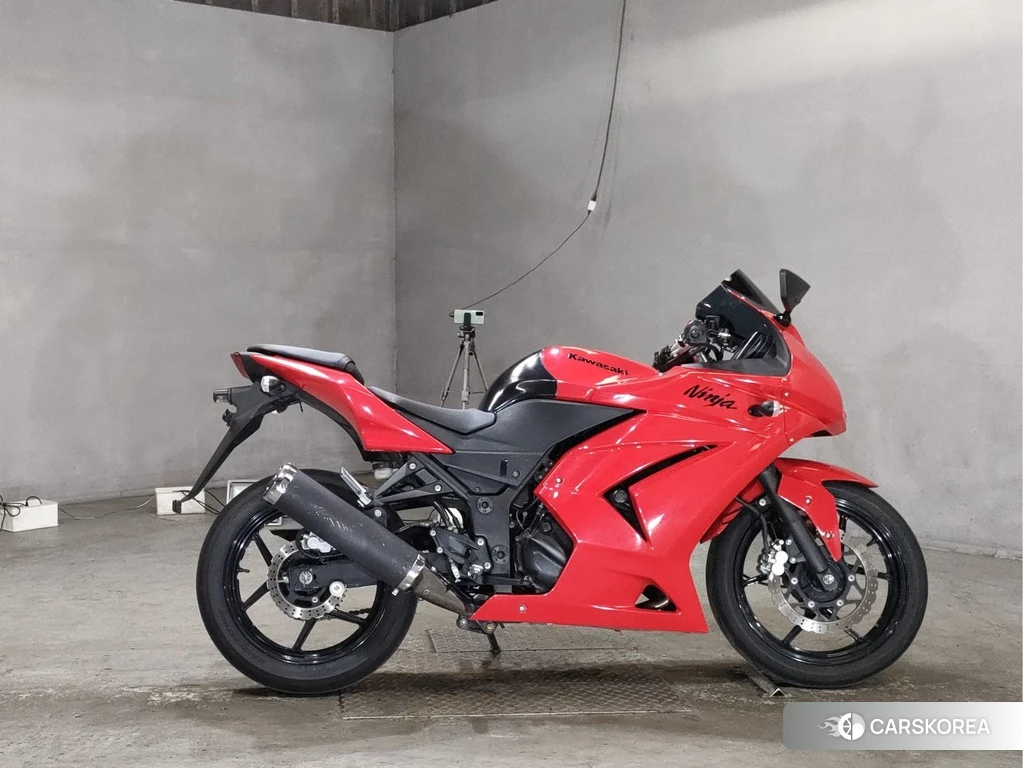 Проданный Kawasaki NINJA 250R 2012 из Японии