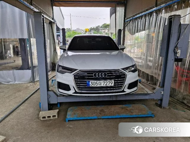 Audi A6 (C8) 2023 Белый из Кореи