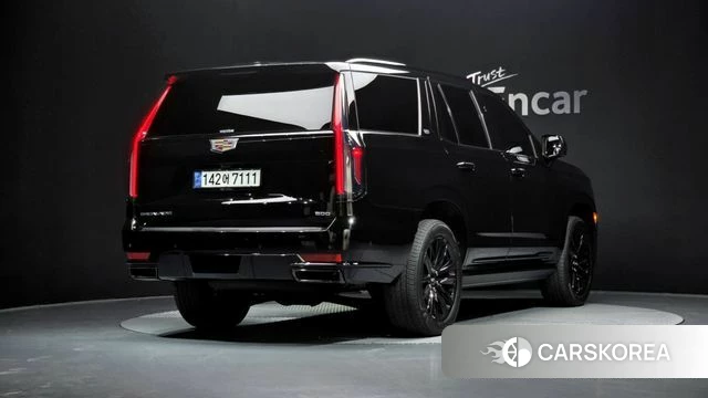Cadillac Escalade 5th Generation 2022 Черный из Кореи