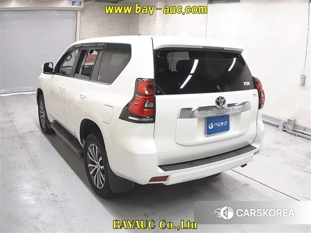 Toyota Land Cruiser Prado 2021 из Японии