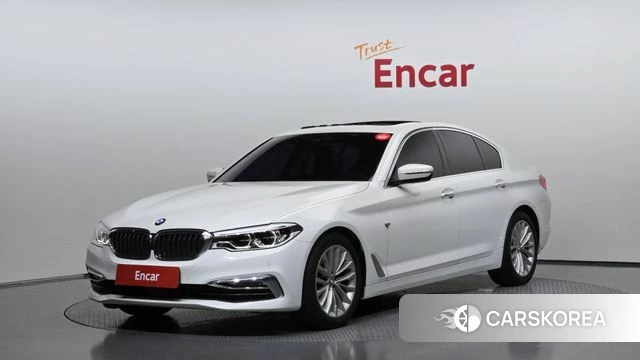 BMW 5 Series (G30) 2018 Белый из Кореи