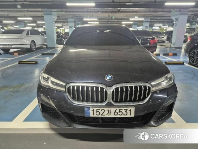 BMW 5 Series (G30) 2022 Черный из Кореи