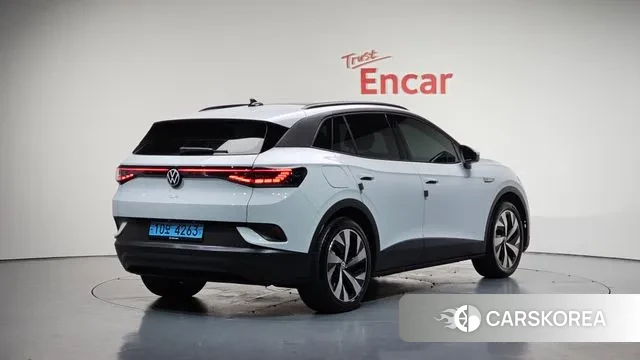 Volkswagen ID.4 2023 Белый из Кореи