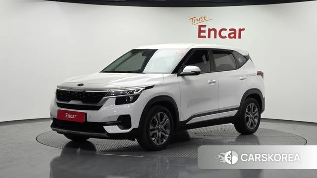 Kia Seltos 2021 Белый из Кореи