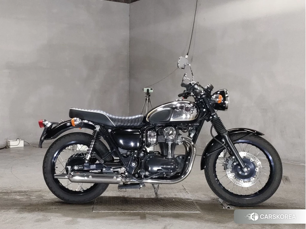 Проданный Kawasaki W800 2012 из Японии