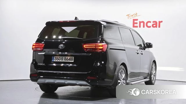 Kia The New Carnival 2018 Черный из Кореи