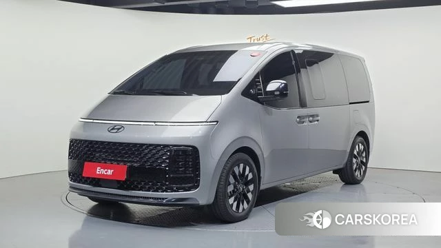 Hyundai Staria 2025 Серебристо-серый из Кореи