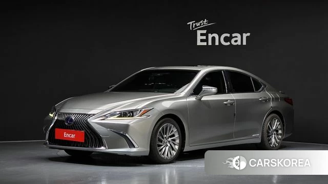 Lexus ES300h 7th generation 2018 Песочный из Кореи