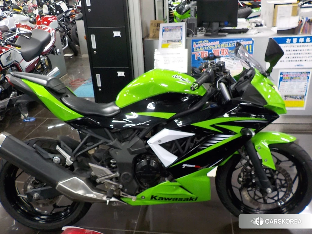 Проданный Kawasaki NINJA 250 2015 из Японии, фото 2
