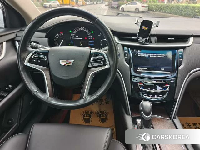 Cadillac XTS 2018 Белый из Китая
