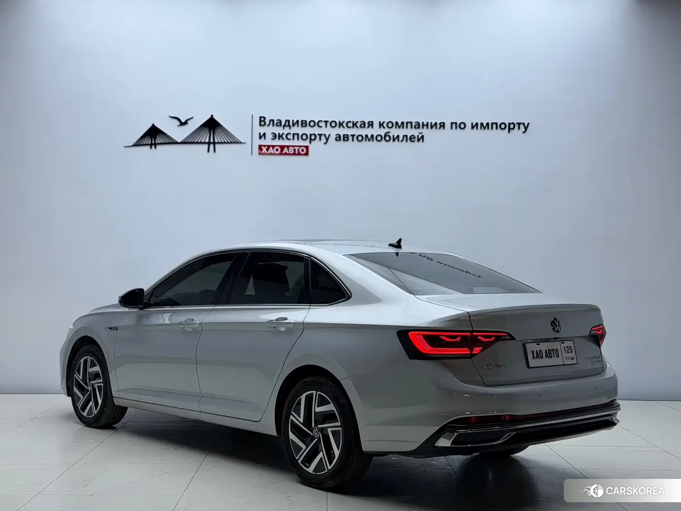 Volkswagen Sagitar 2022 Silver/gray из Китая