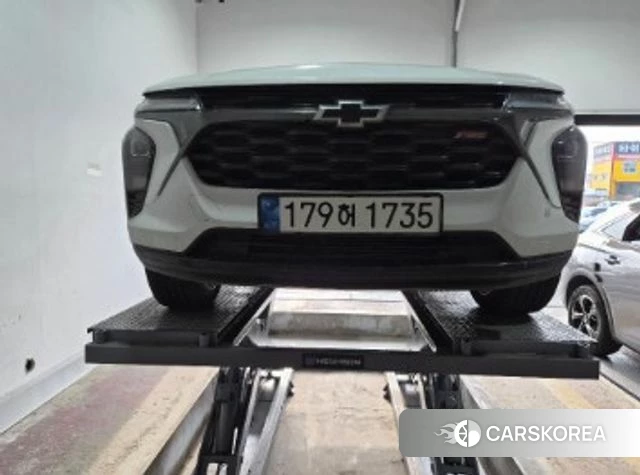 Chevrolet (GM Daewoo) Trax Crossover 2024 Белый из Кореи