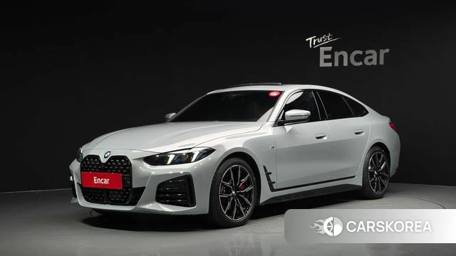 BMW 4 Series (G22) 2026 Светло-серебряный цвет из Кореи