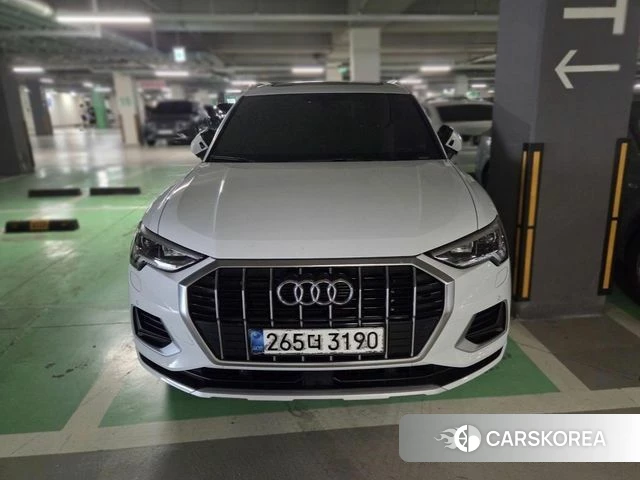 Audi Q3 (F3) 2020 Белый из Кореи