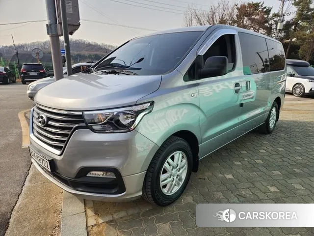 Hyundai The New Grand Starex 2018 Серый из Кореи