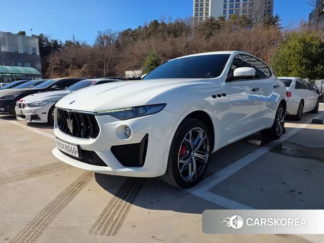 Maserati Levante 2019 Белый из Кореи
