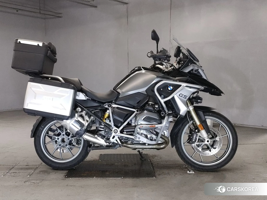 Проданный BMW R1200GS 2017 из Японии