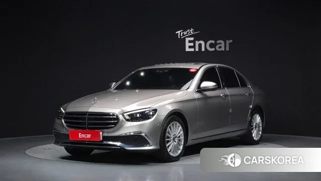Mercedes-Benz E-Class W213 2021 Песочный из Кореи