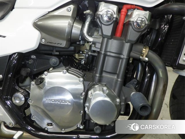 Engine photo
