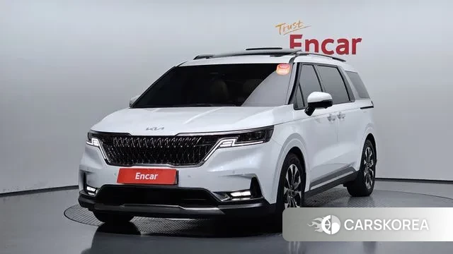 Kia Carnival 4th generation 2023 Белый из Кореи