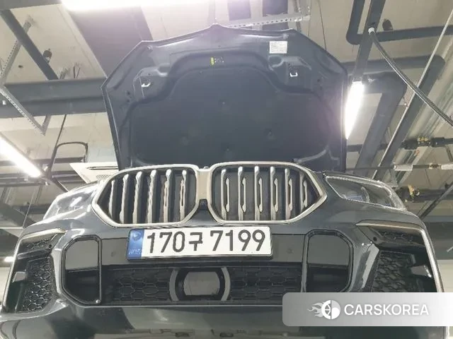 BMW X6 (G06) 2022 Серебристо-серый из Кореи