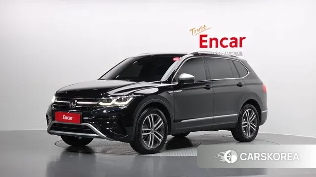 Volkswagen Tiguan Allspace 2023 Черный из Кореи