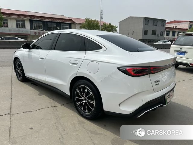 BYD Seal 06DM 2025 Белый из Китая