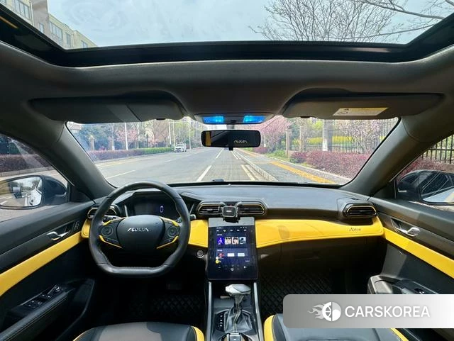 Dongfeng Fengshen Yi Hyun 2023 Белый из Китая
