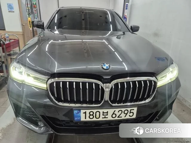 BMW 5 Series (G30) 2020 Серый из Кореи