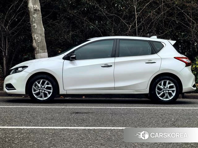 Nissan TIIDA 2022 Белый из Китая