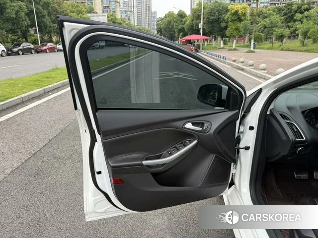 Ford Fox 2018 Белый из Китая