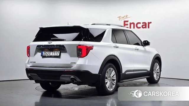 Ford Explorer 6th Generation 2022 Белый из Кореи
