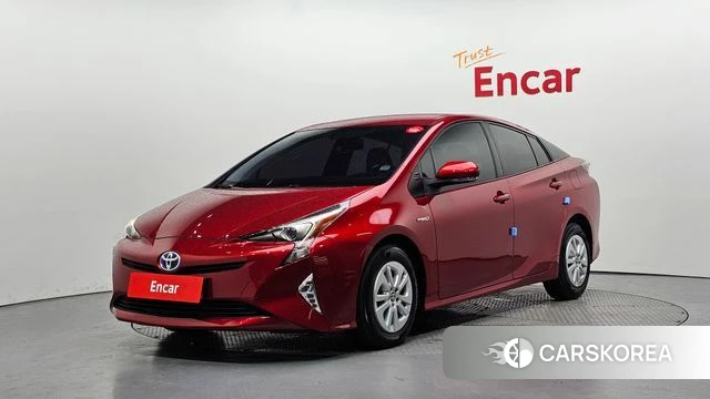 Toyota Prius 4th Generation 2018 Красный из Кореи