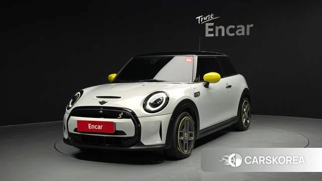 Mini Cooper Electric 2022 Серебряный из Кореи