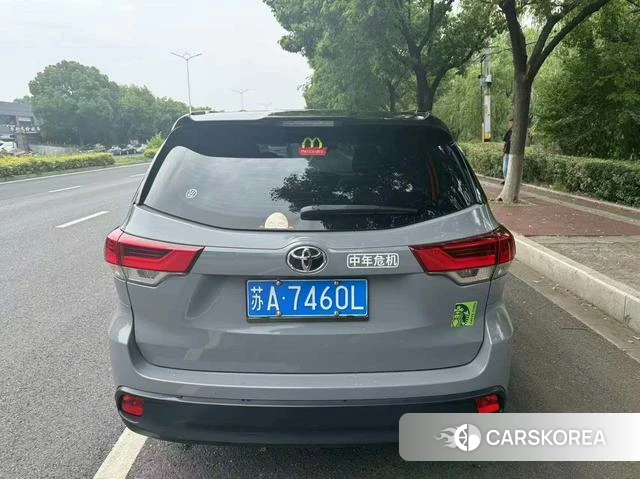Toyota Highlander 2021 Черный из Китая