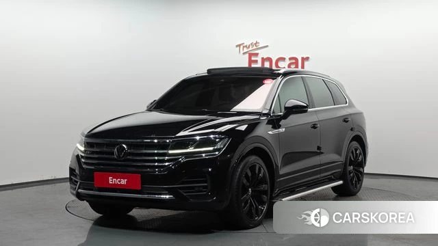 Volkswagen Touareg 3rd generation 2021 Черный из Кореи