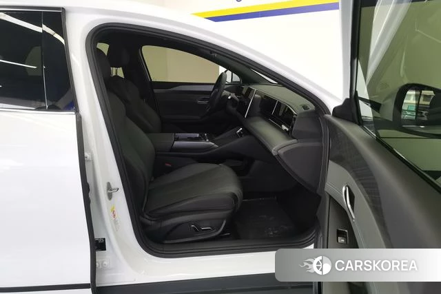 BYD Qin L EV 2025 Белый из Китая