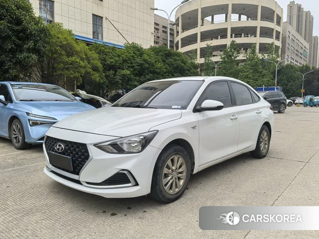 Hyundai Yuedong 2022 Белый из Китая