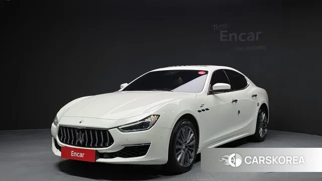 Maserati Ghibli 2022 Белый из Кореи